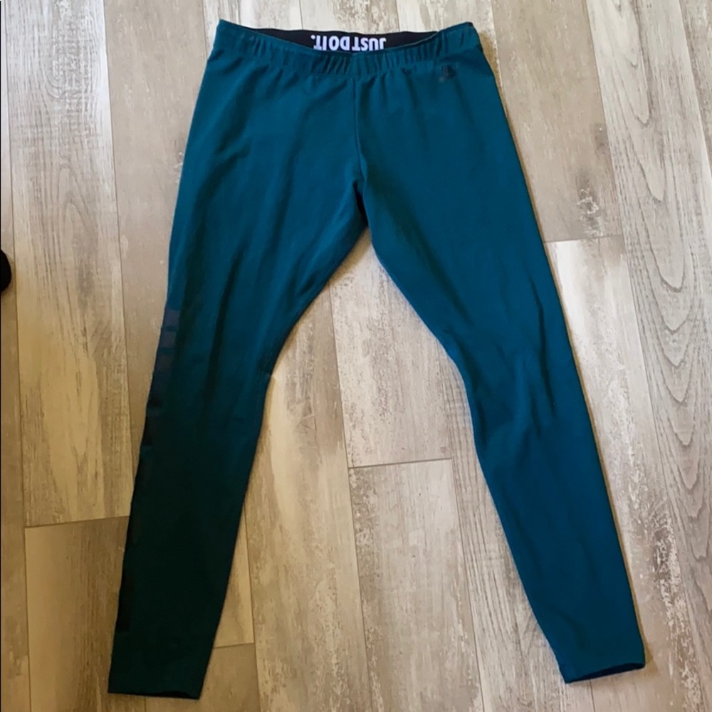 Nike pro teal leggings